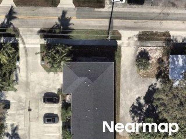 House for sale in Lake Worth