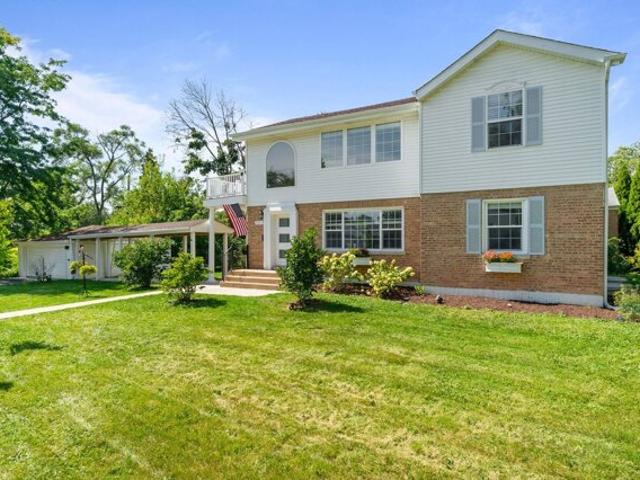 House for sale in Lombard, Illinois