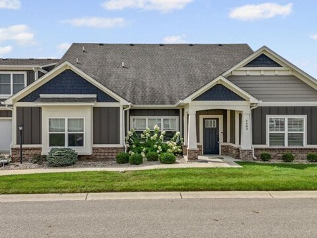 Condo for sale in New Palestine, Indiana