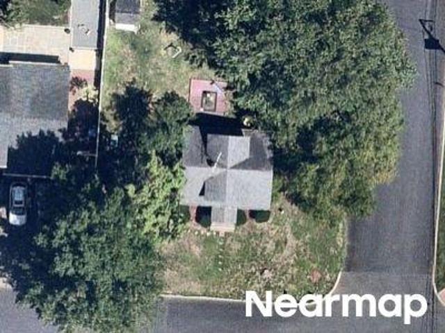House for sale in Avenel, New Jersey