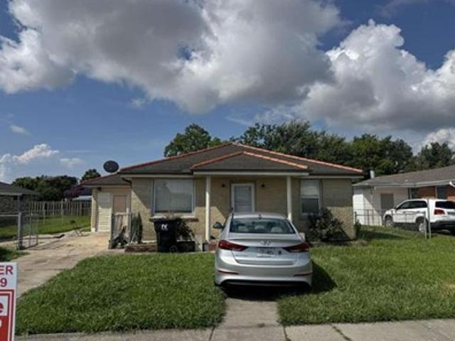 House for sale in Versailles, Chalmette
