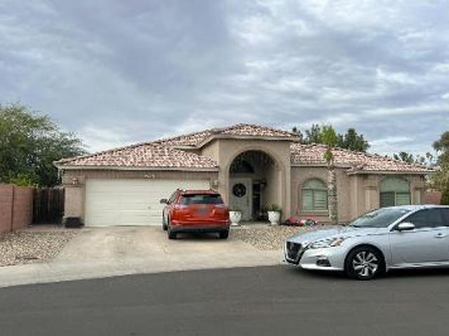 House for sale in Glendale