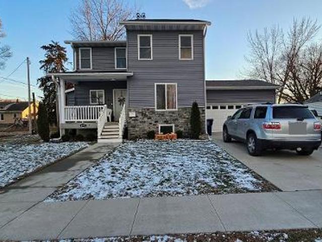House for sale in Marengo, Iowa