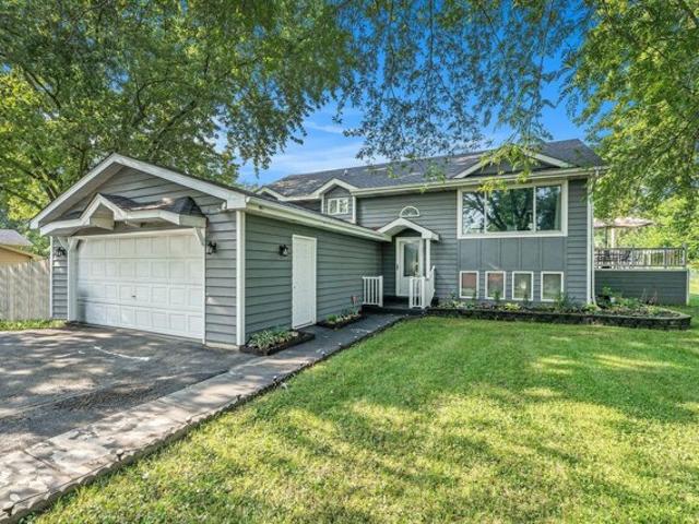 House for sale in Saint John, Indiana