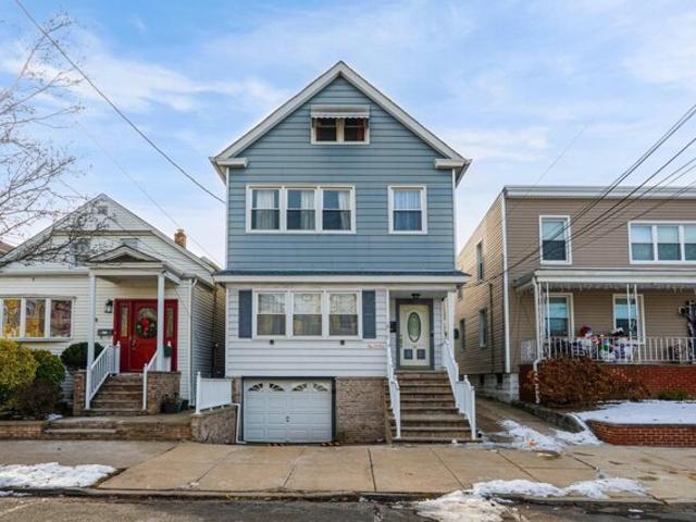 House for sale in Hudson, New Jersey