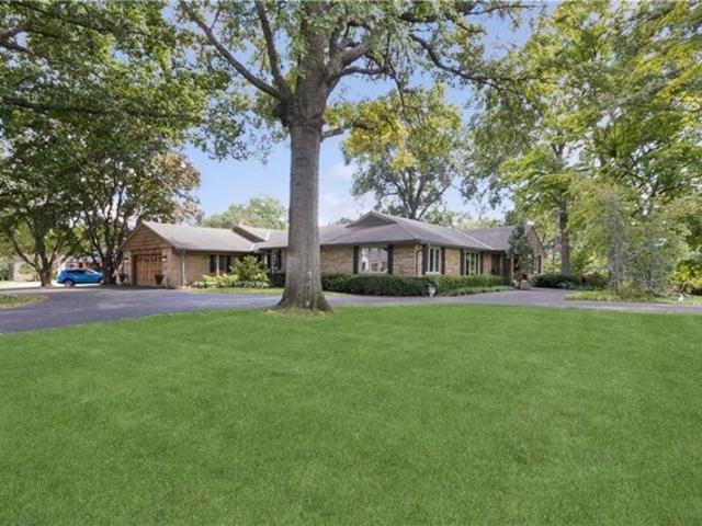 House for sale in Mission Hills, California