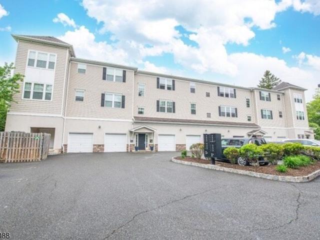 Condo for sale in Hopatcong