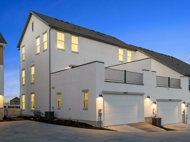 House for sale in South Jordan, Utah