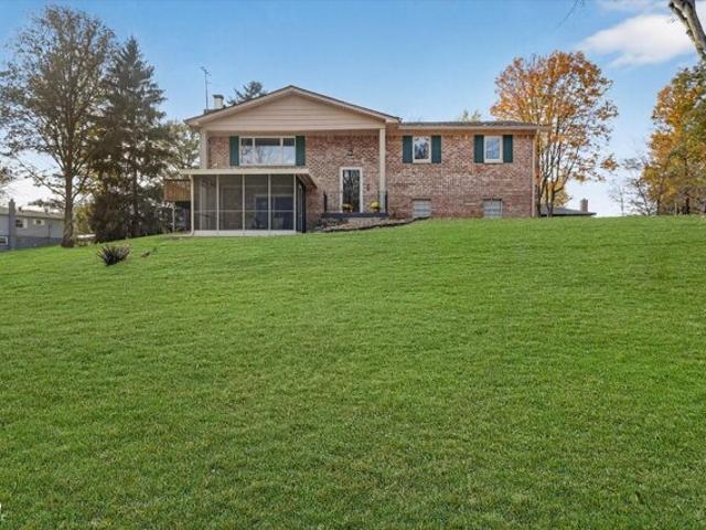 House for sale in New Palestine, Indiana