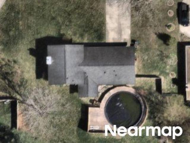 House for sale in Greenfield