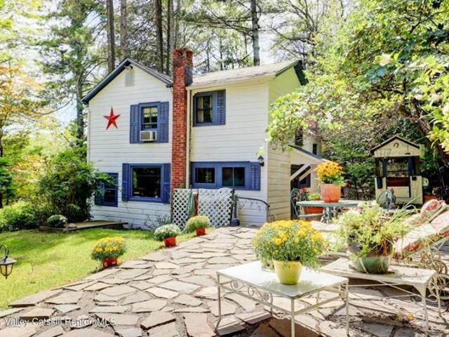 House for sale in Bloomington, New York