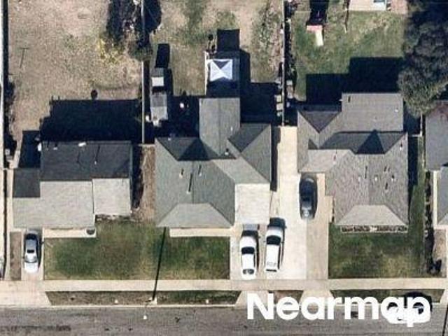 House for sale in Compton