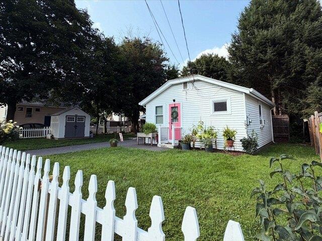 House for sale in Hampden, Massachusetts