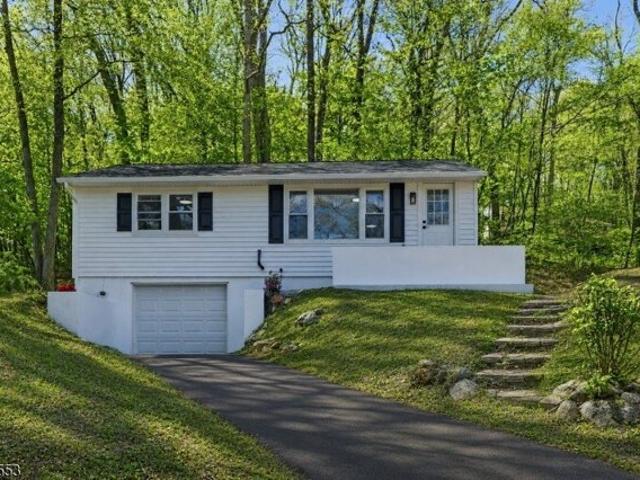 House for sale in Lake Hopatcong, New Jersey