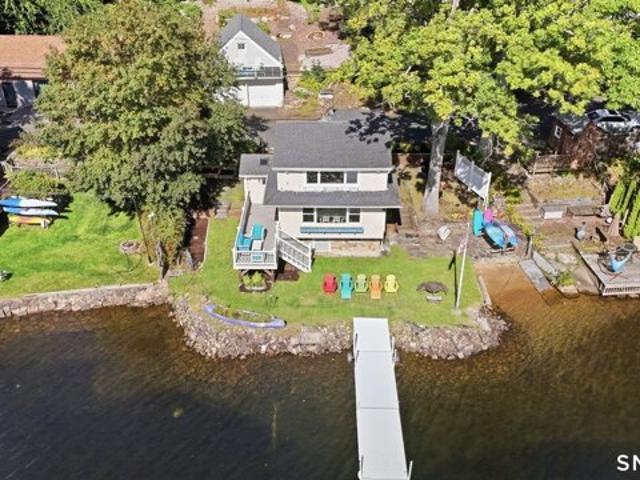 House for sale in Crystal Lake, Ellington