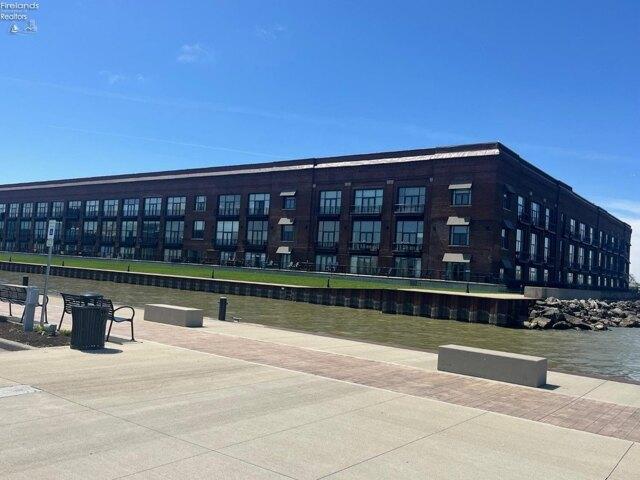 Condo for sale in Sandusky