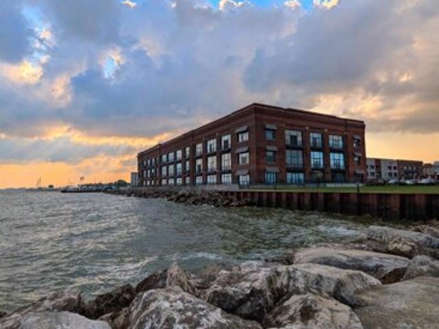 Condo for sale in Sandusky