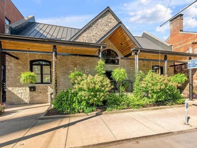 House for sale in Central Business District, Lexington