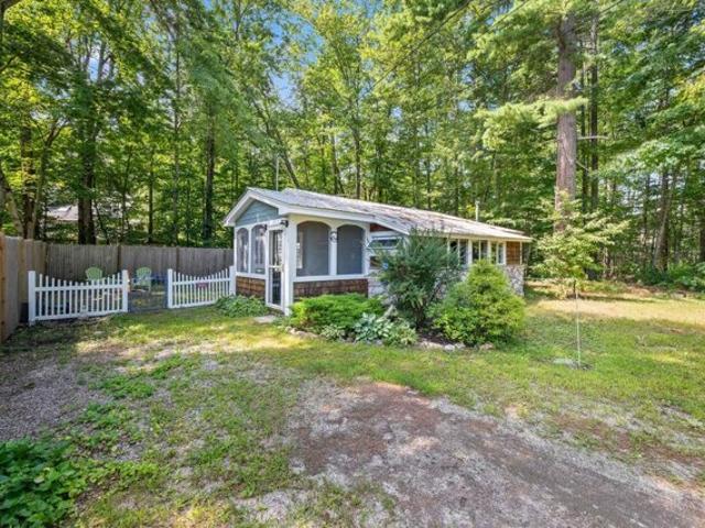 House for sale in North Conway, Conway