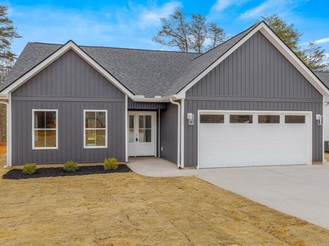 House for sale in Landrum