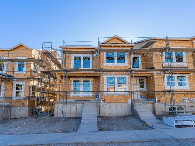 Condo for sale in Saratoga Springs, Utah