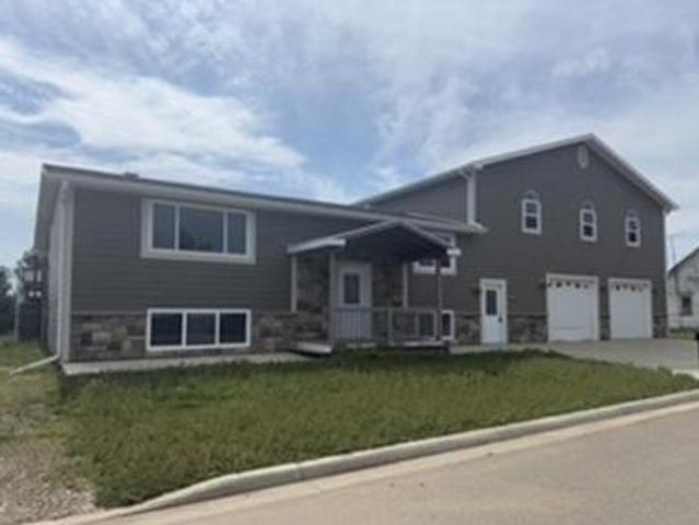 House for sale in Plentywood, Montana