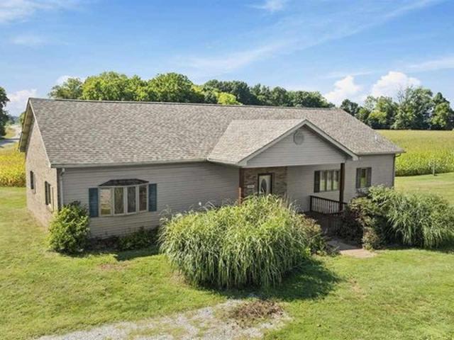 House for sale in Fairbanks, Indiana