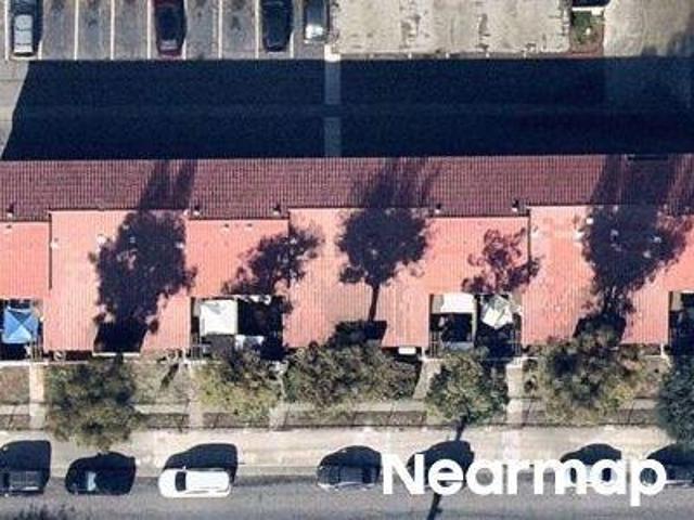 Condo for sale in Costa Mesa, California