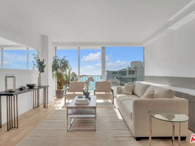 Condo for sale in Canoga Park, California