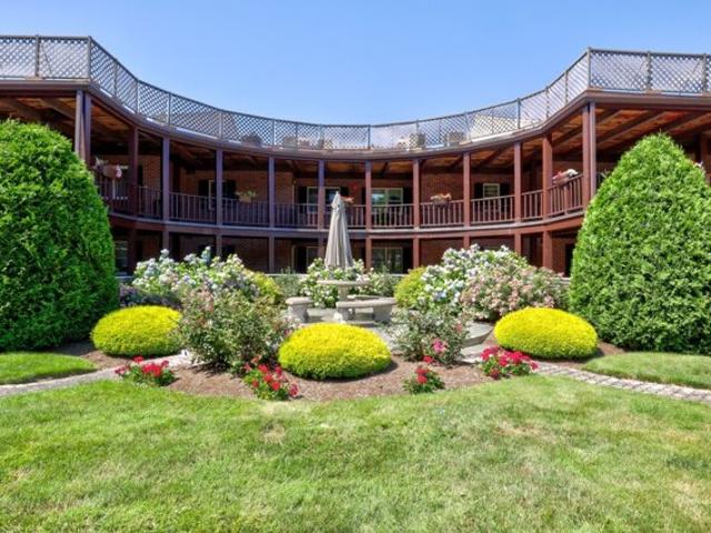 Condo for sale in Lakewood
