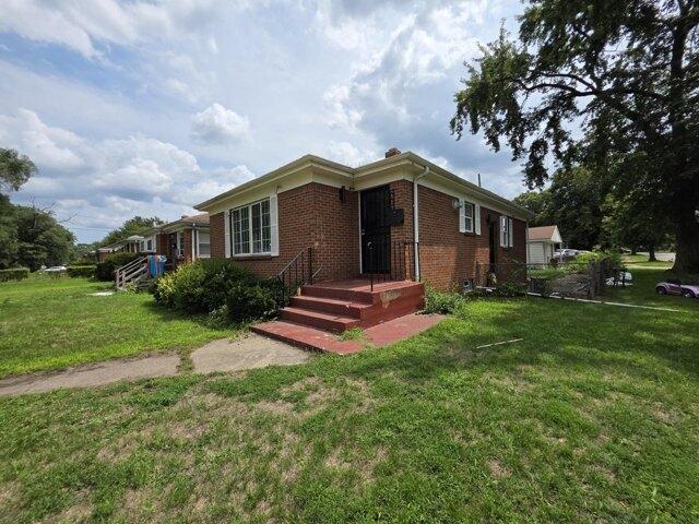 House for sale in Gary