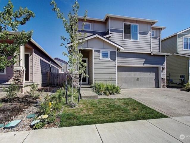 House for sale in La Center, Washington