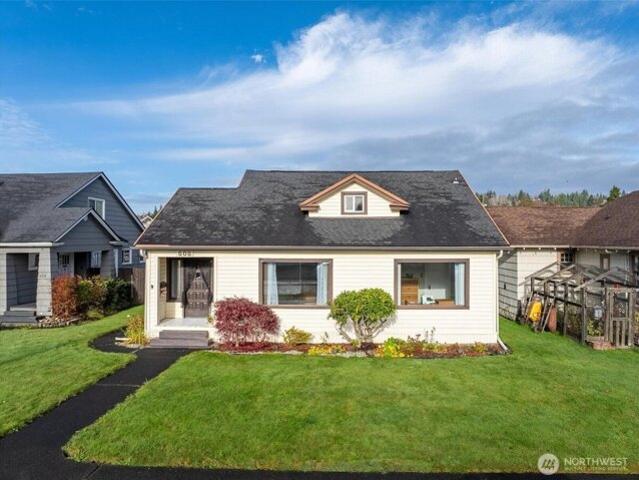 House for sale in Aberdeen, Washington