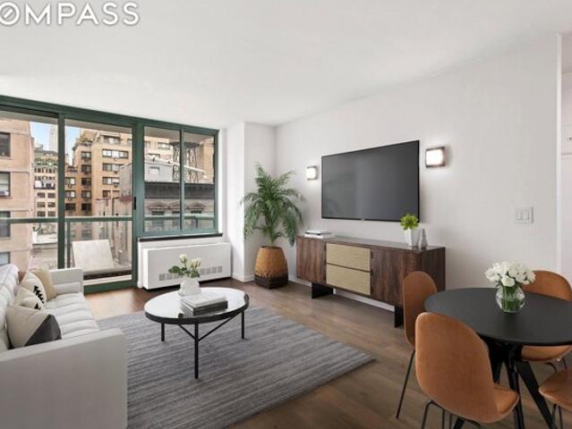 Condo for sale in Arverne, New York