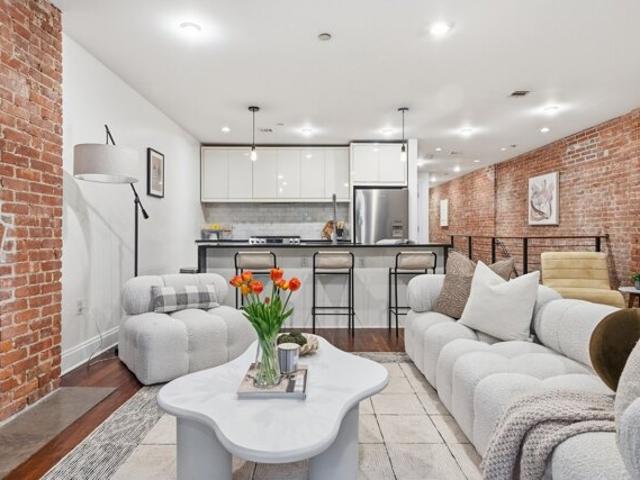 Condo for sale in Arverne, New York