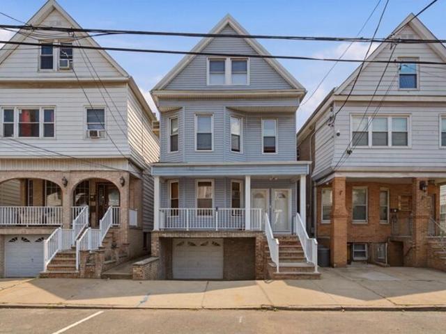 House for sale in Hudson, New Jersey