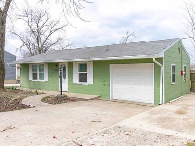 House for sale in Holden