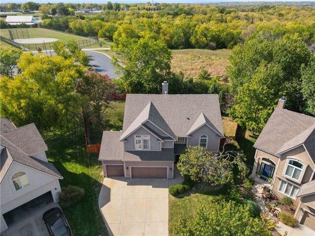 House for sale in Lenexa House for sale in Lenexa