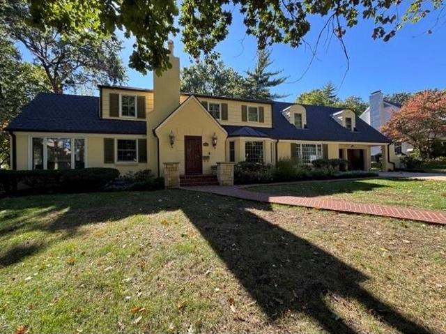 House for sale in Mission Hills, California