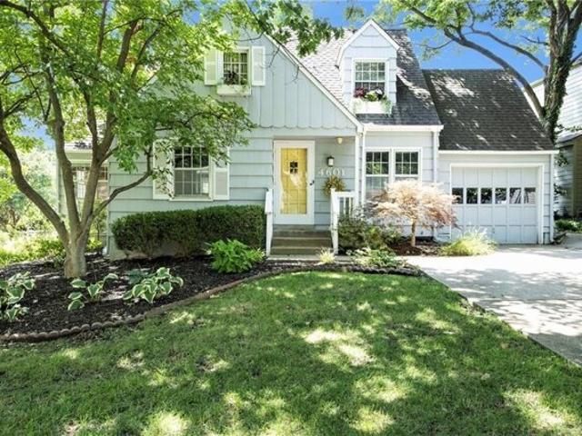 House for sale in Prairie Village