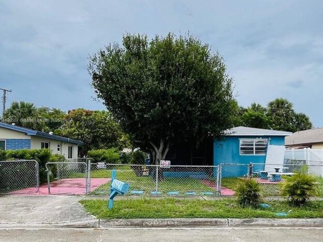 House for sale in Riviera Beach