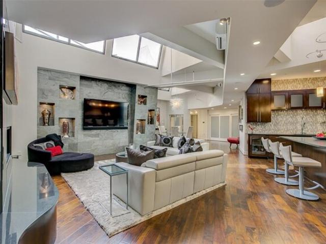 Condo for sale in Fort Worth