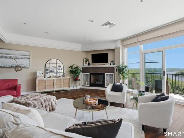 Condo for sale in Laurel Hill, Norwich