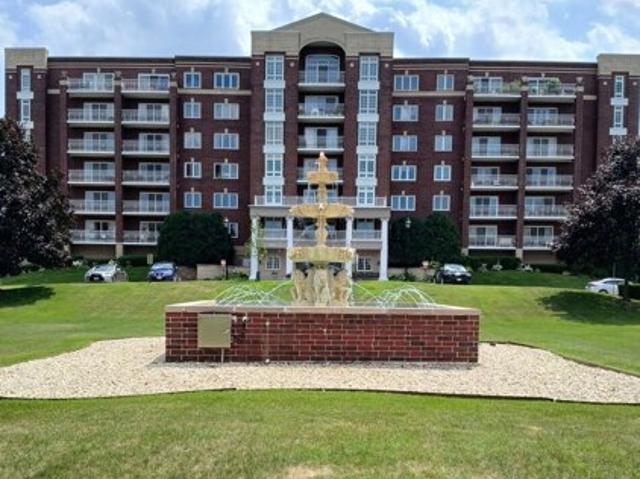 Condo for sale in Niles Condo for sale in Niles