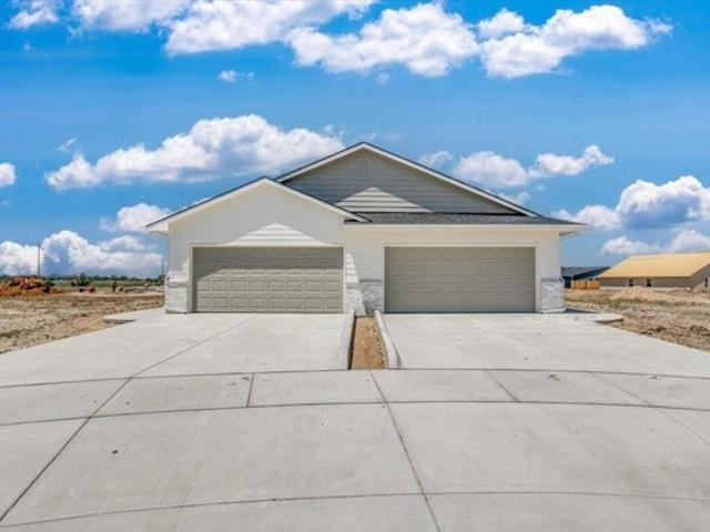 House for sale in Goddard