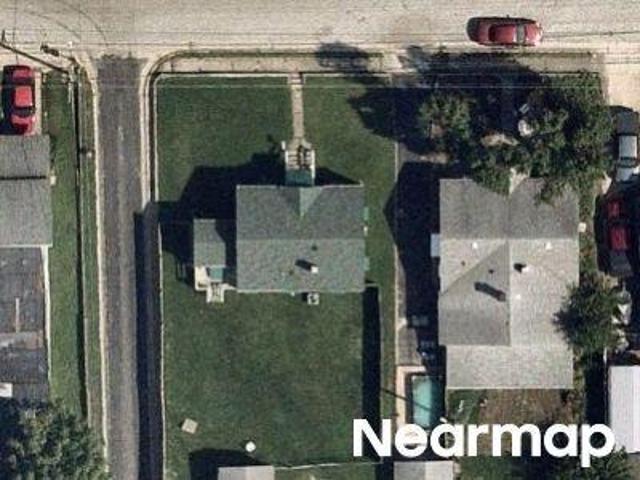 House for sale in Roxana