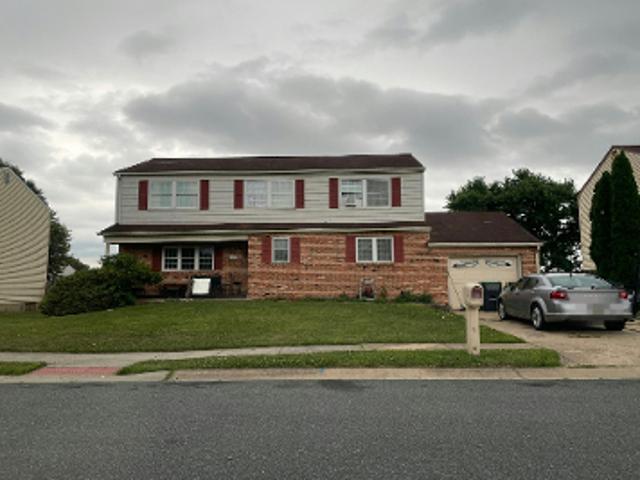 House for sale in Castle Apartments, New Castle