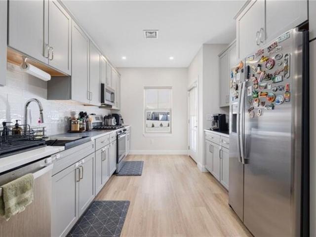 Condo for sale in West Warwick, Rhode Island