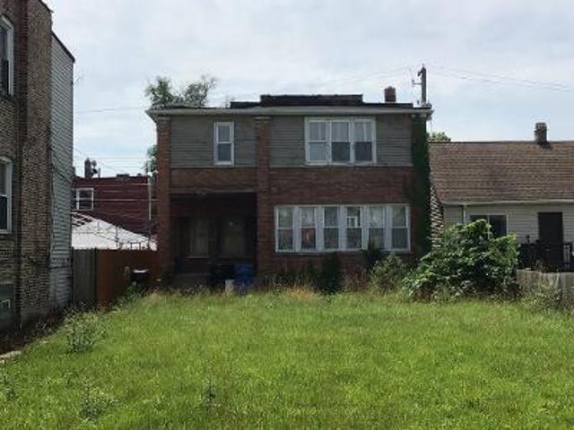 House for sale in Chicago