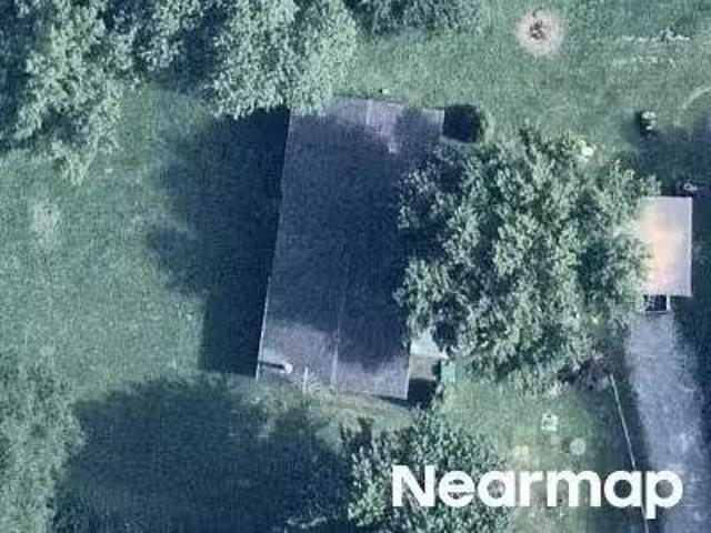 House for sale in Scottsburg